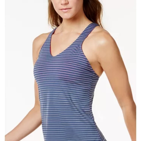 Nike Tops - 🎉2 for $20🎉 NIKE Tank w/built-in bra, Sz Small